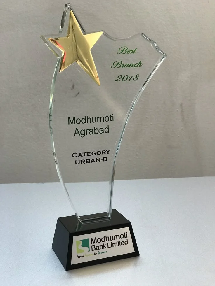 Custom Crystal Award Plaque - Professional Custom Crystal Award Plaque Services in Lagos Nigeria